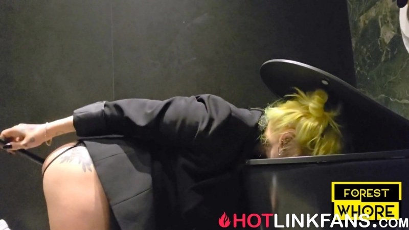 Ukrainian whore Forest-Whore My New Public Toilets Games Part 1-BDSM, Dildo