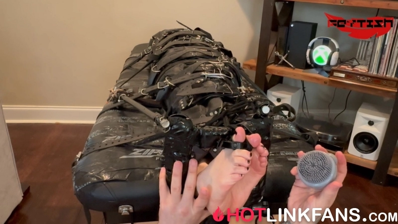 Fettish – No Safeword – Zelda 2-HD, mf, TicklingFeet,