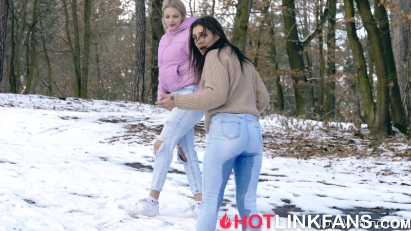 Alexa Throat – Piss stop