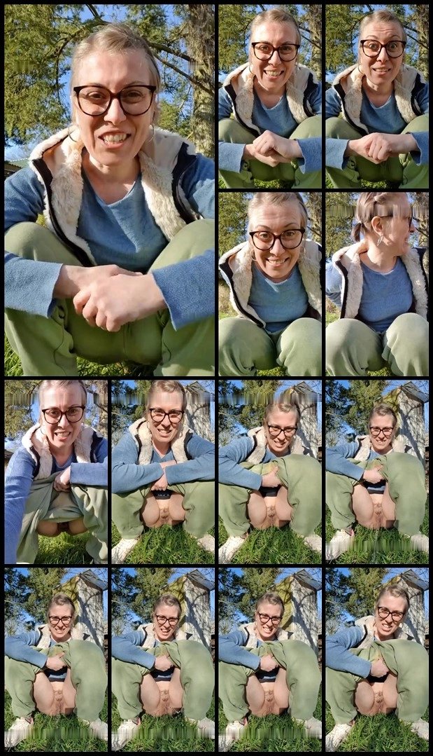 TheaRemmel – How I awaken spring – Outdoor peeing in our garden