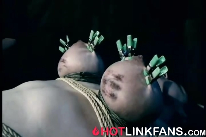Brutal BDSM Wench – Worked Over